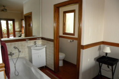 Main-bedroom-with-separate-WC